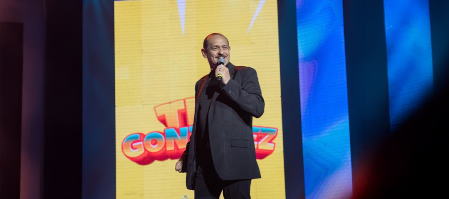 Una noche de comedia con Teo González